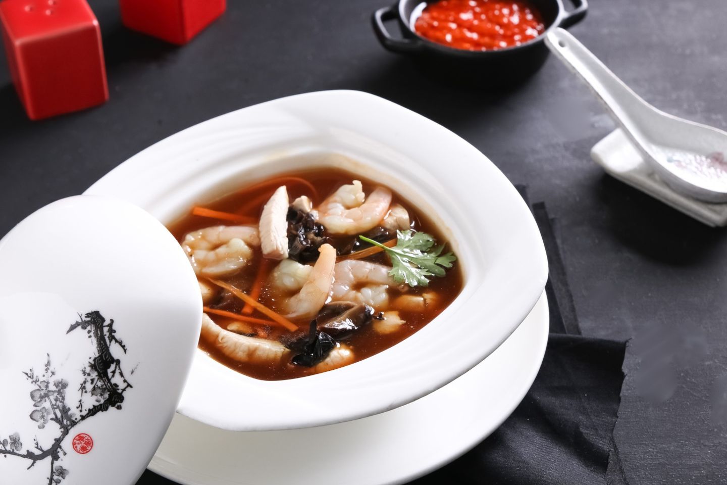 شوربة الحامض والحار