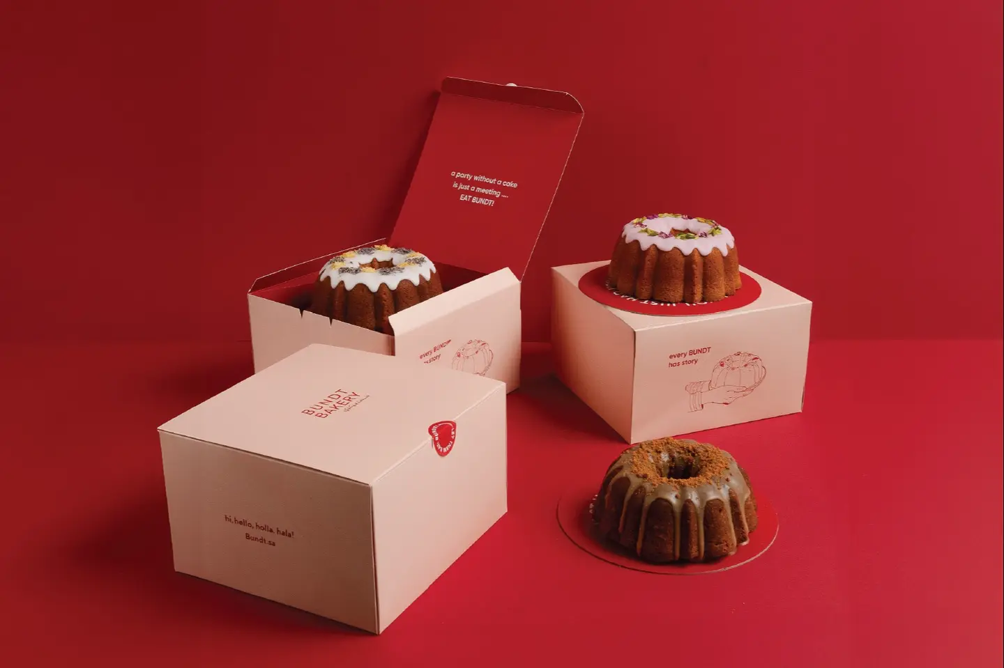 ثلاثة ميديم بندت كيك