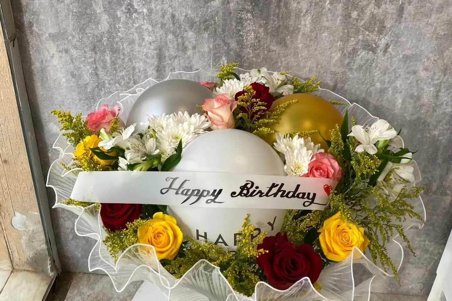 Birthday Boquet With Ballon