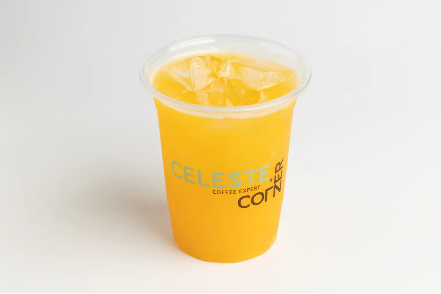 عصير برتقال طبيعي