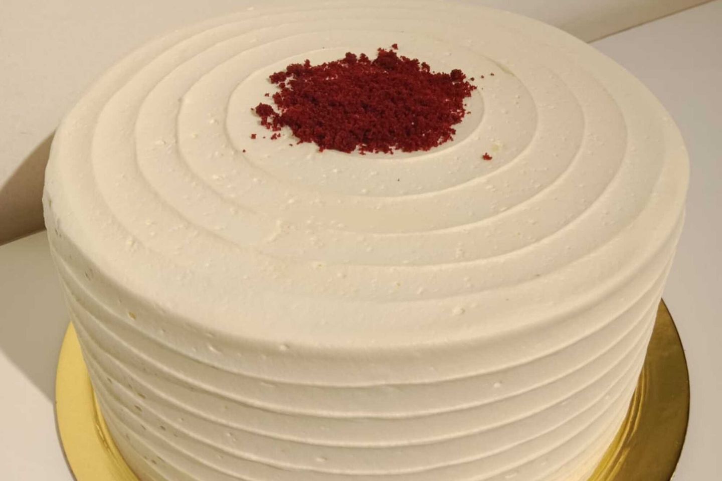Large Red Velvet Cake
