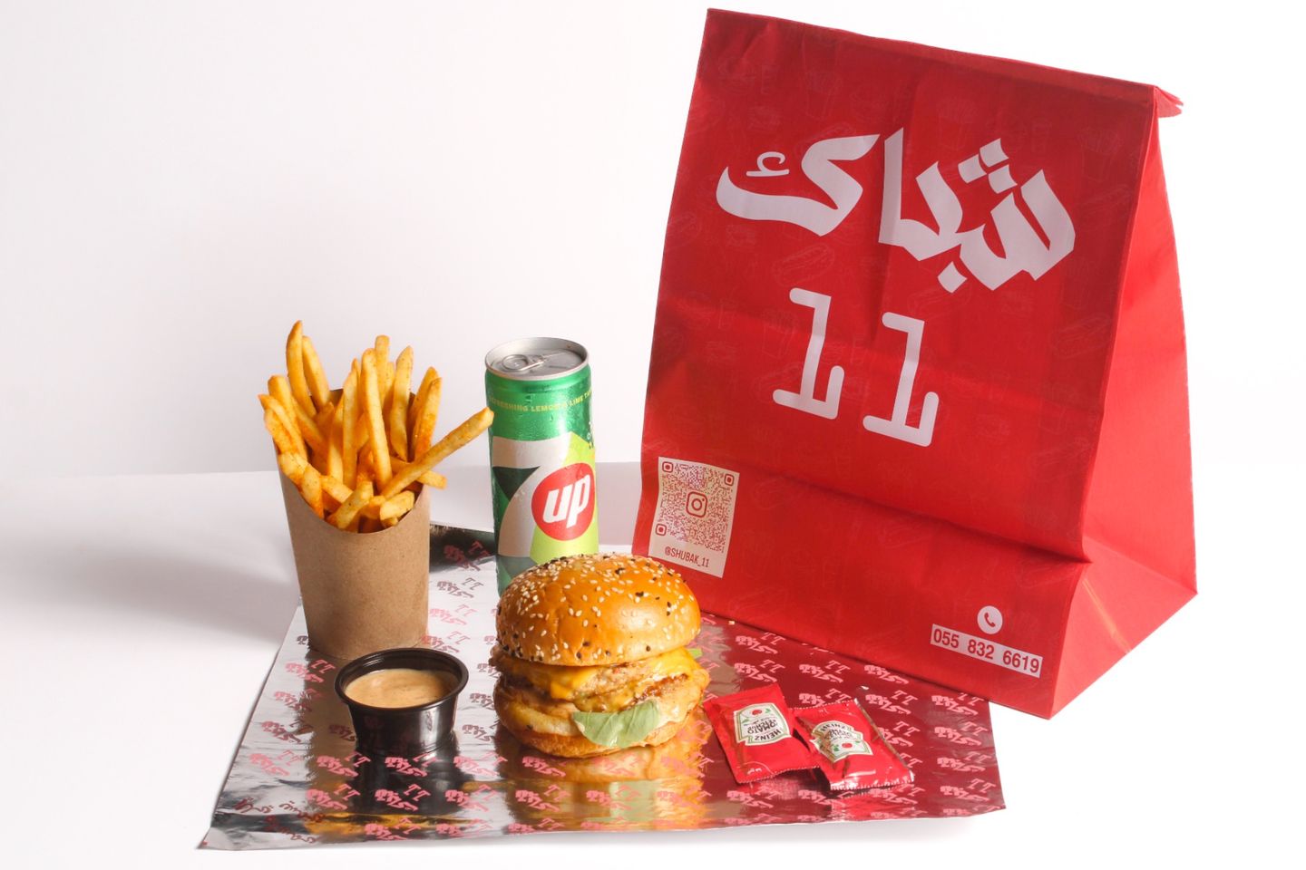 وجبة شباك دجاج دبل