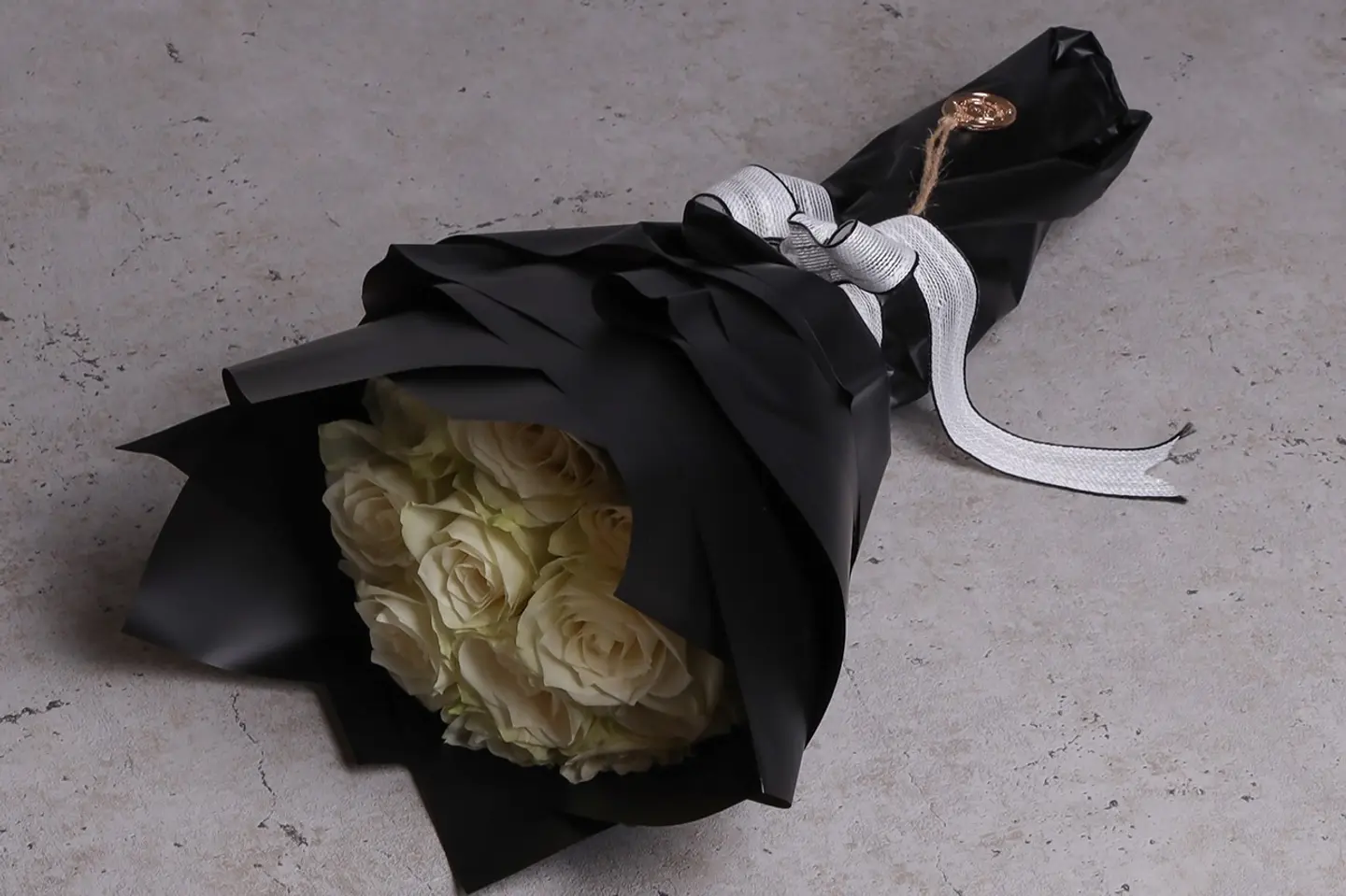 Natural Keukenhof Rose Bouquet37