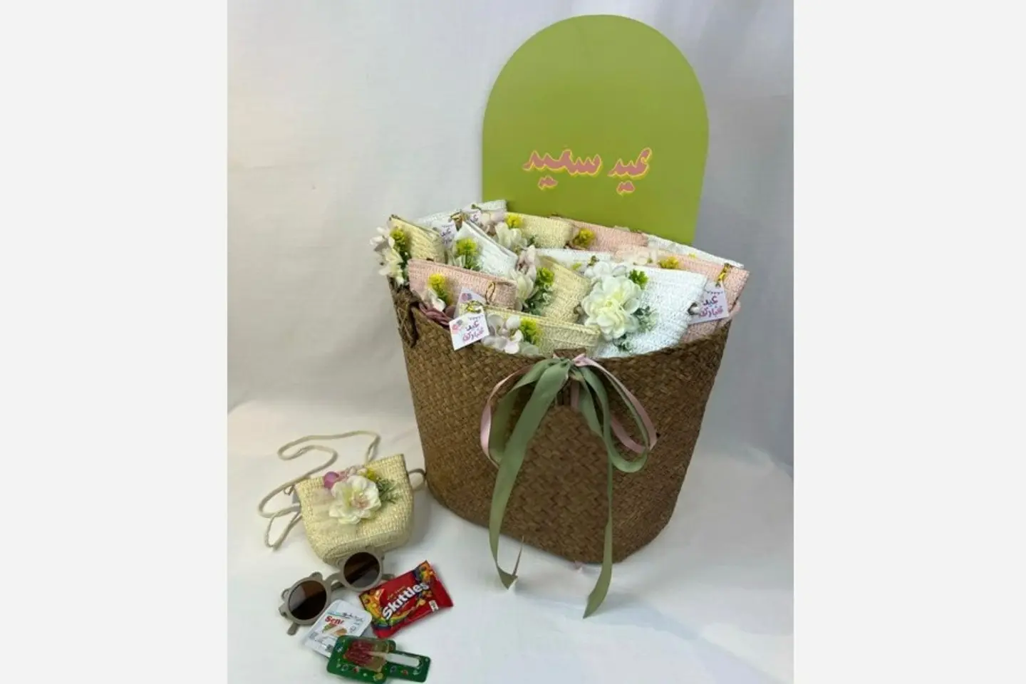 عيدية اطفال سلة