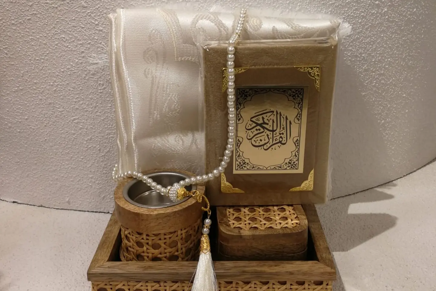 هدايا العيد الخامس والعشرون