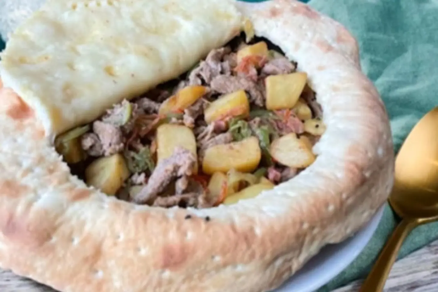 طاجن لحم مع البطاطا