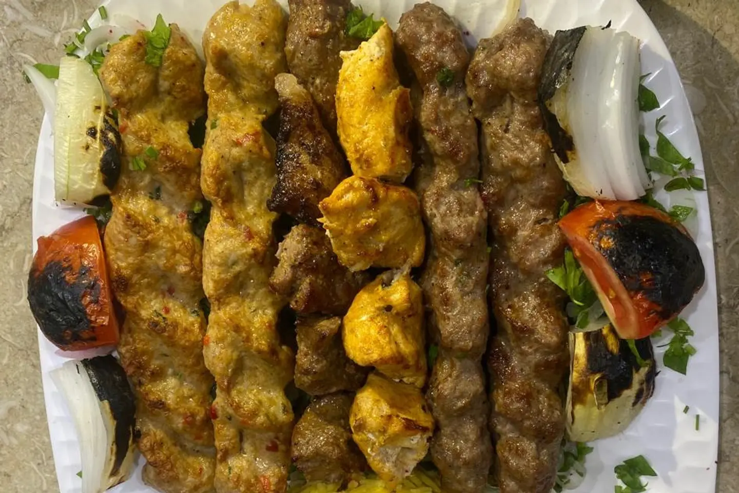 وجبة كهف الكباب