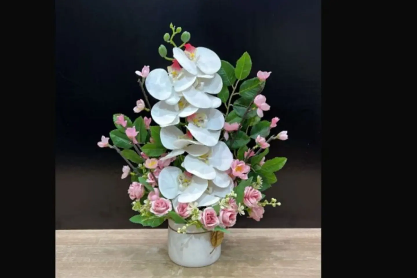 Rufaida Vase