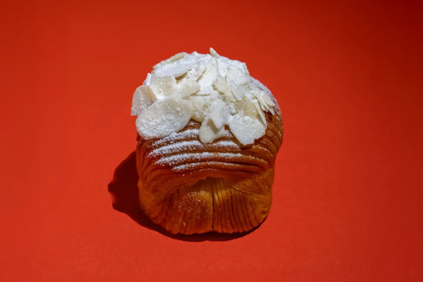 ميني دانيش اللوز