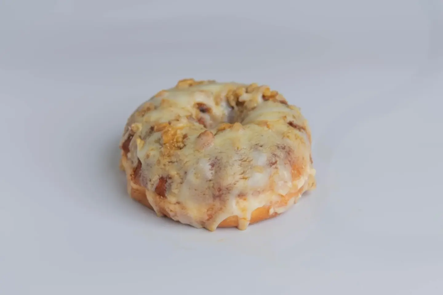 دونات القرفة بالجوز