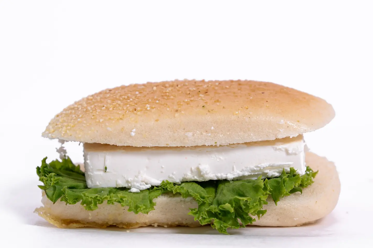 ساندوتش فيتا بالنعناع