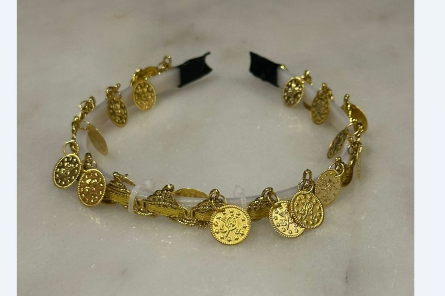 طوق شعر