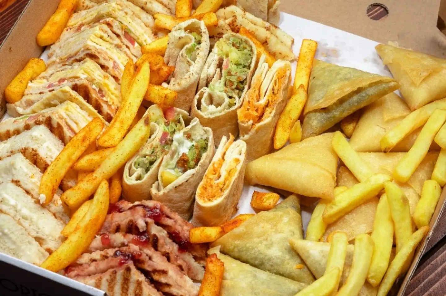 Party Box For 4