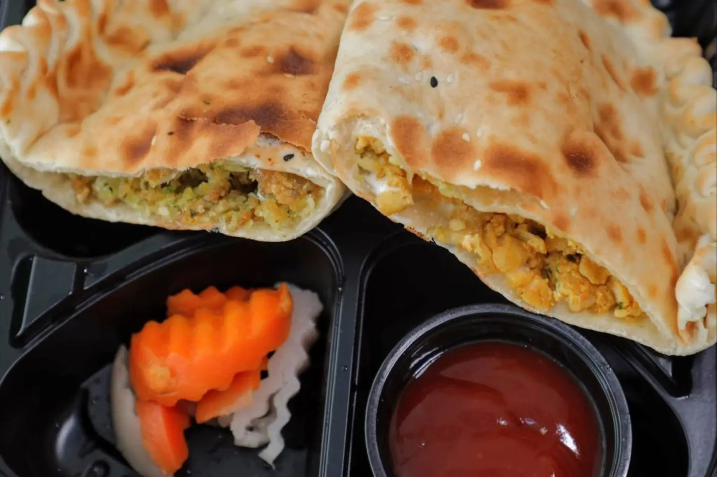 فطيره شكلين مابحكي