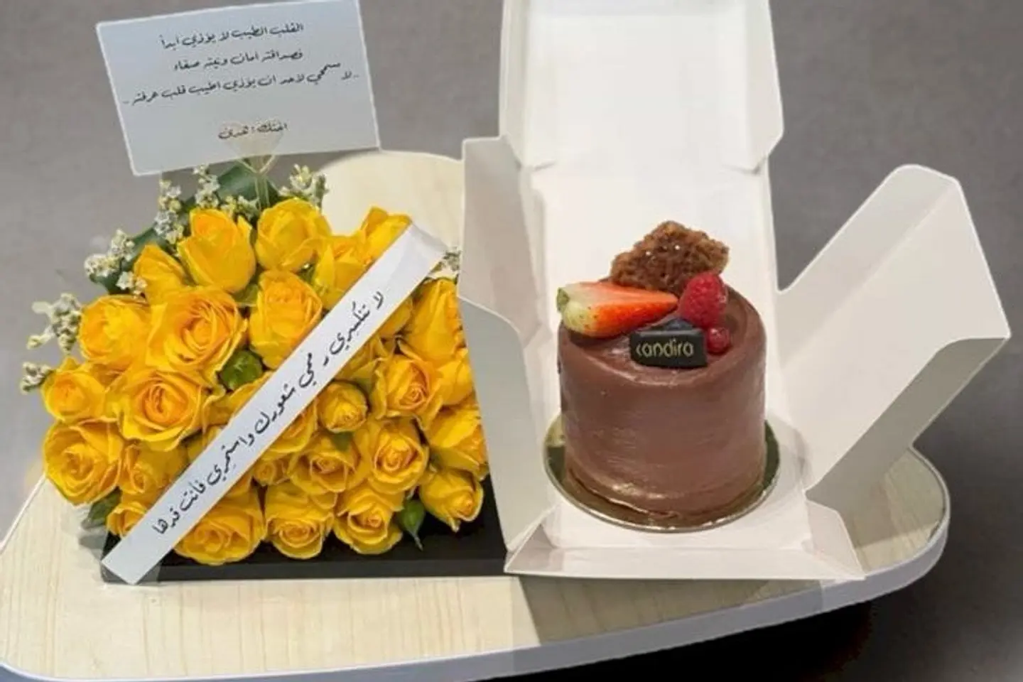 Natural Roses And Cake