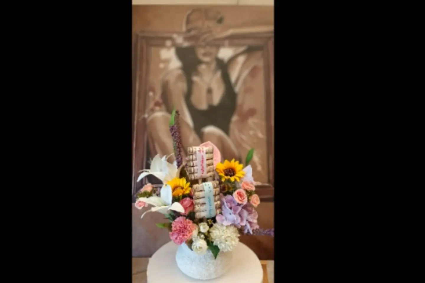 Plastic Flowers Clor Mix And With Faza Number 6