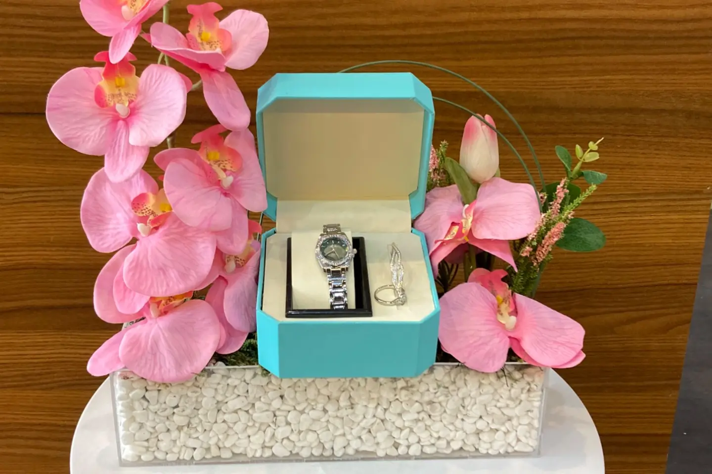 طقم ساعة وسواره نسائي ٤٠