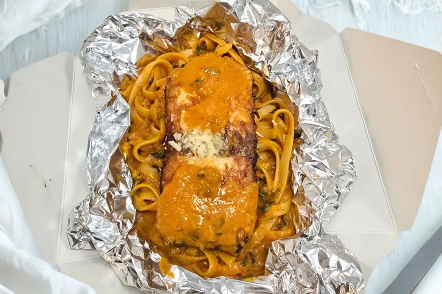 باستا سلمون