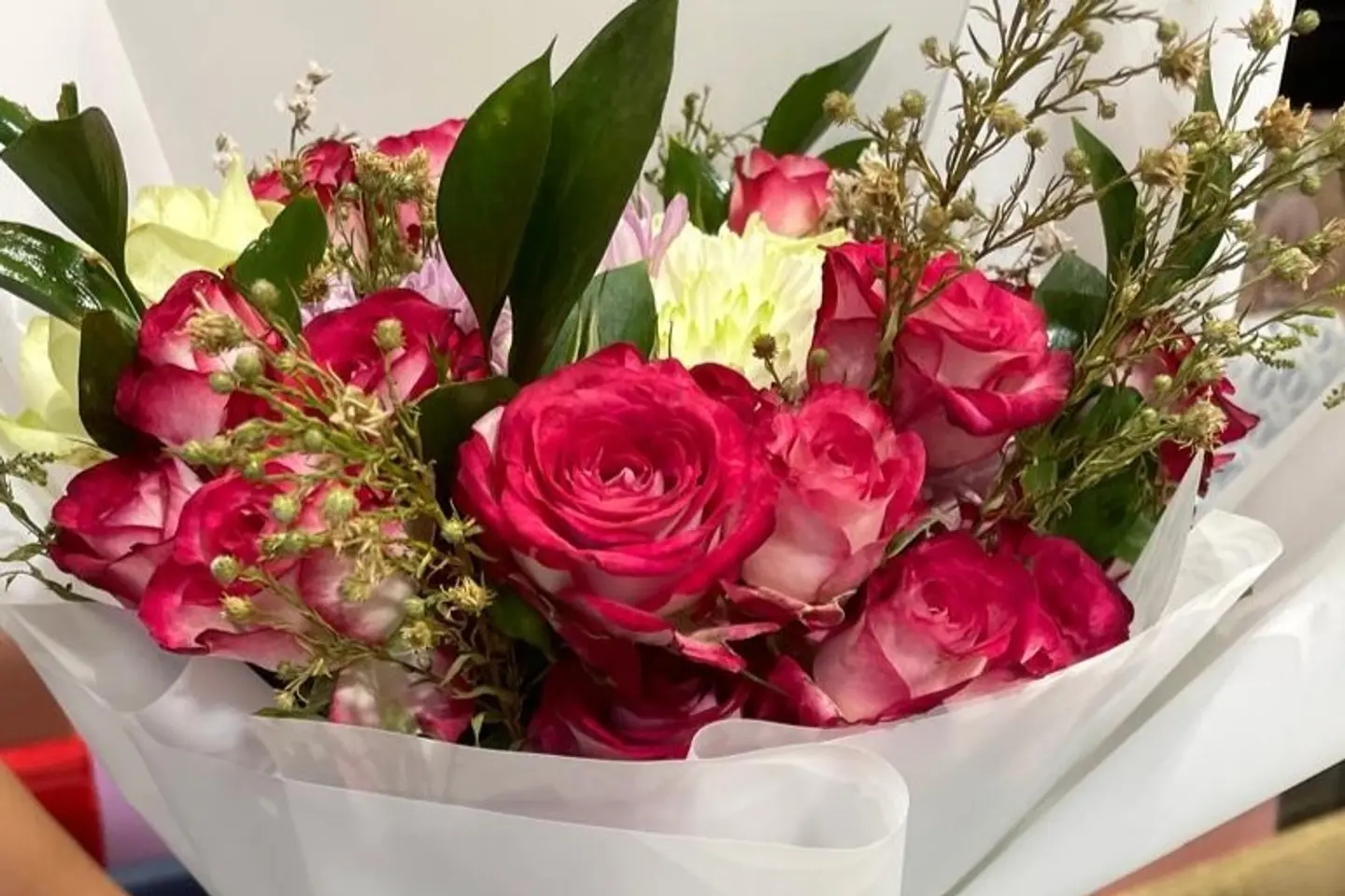 باقه البيبي روز مع الاكسسوارات