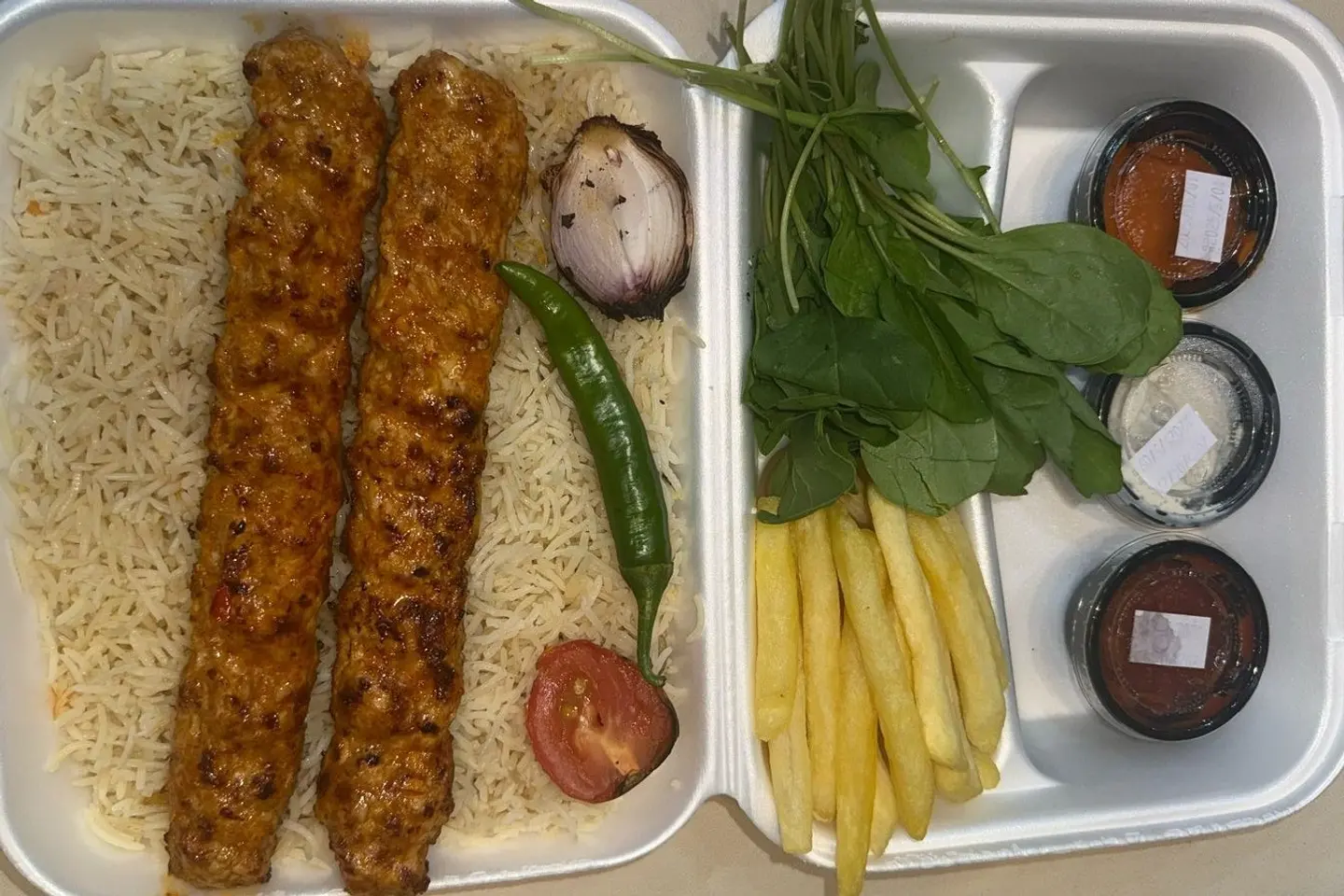 وجبة كباب دجاج