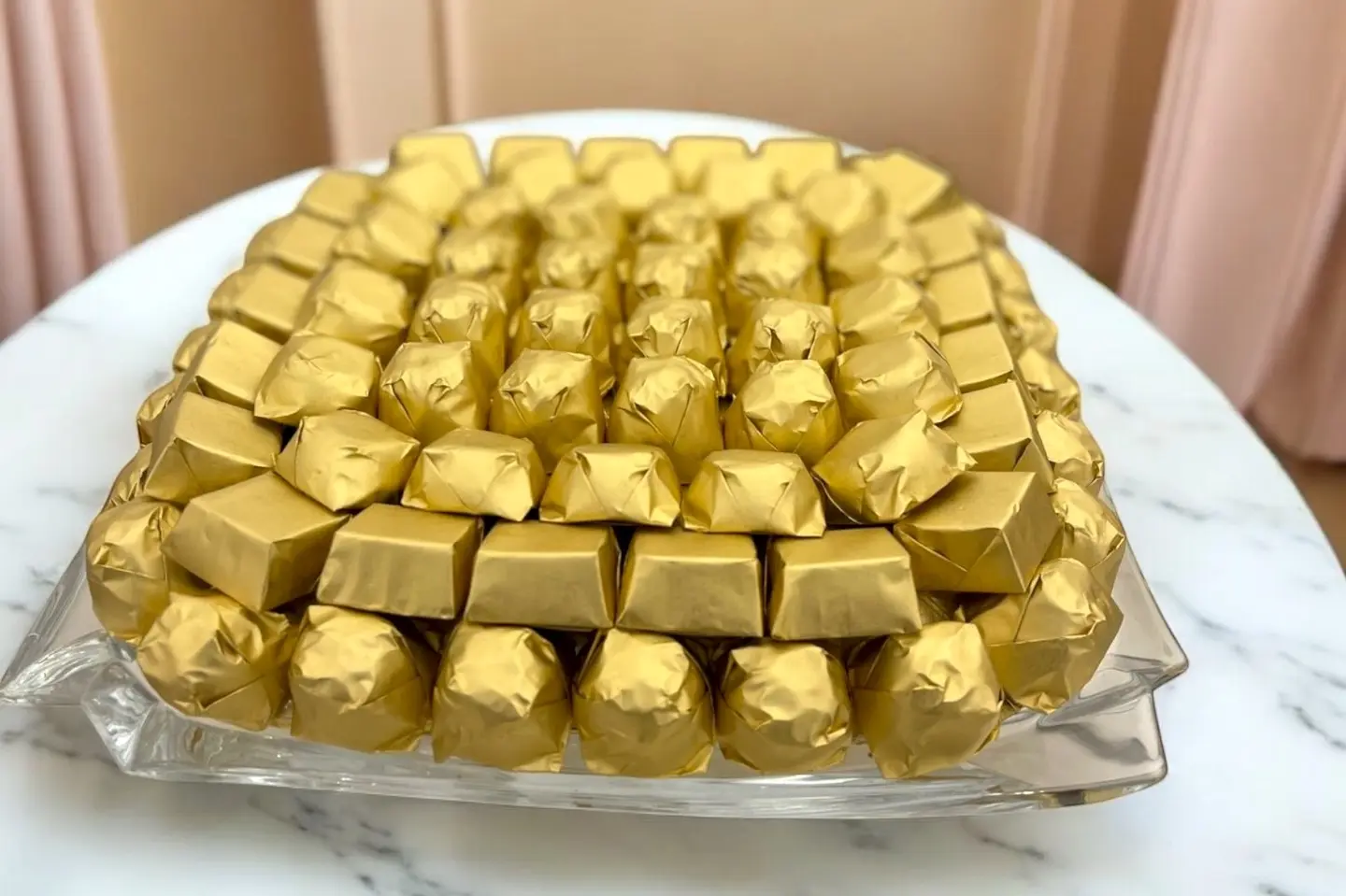 Square Classic Crystal Wrapped Chocolate Tray