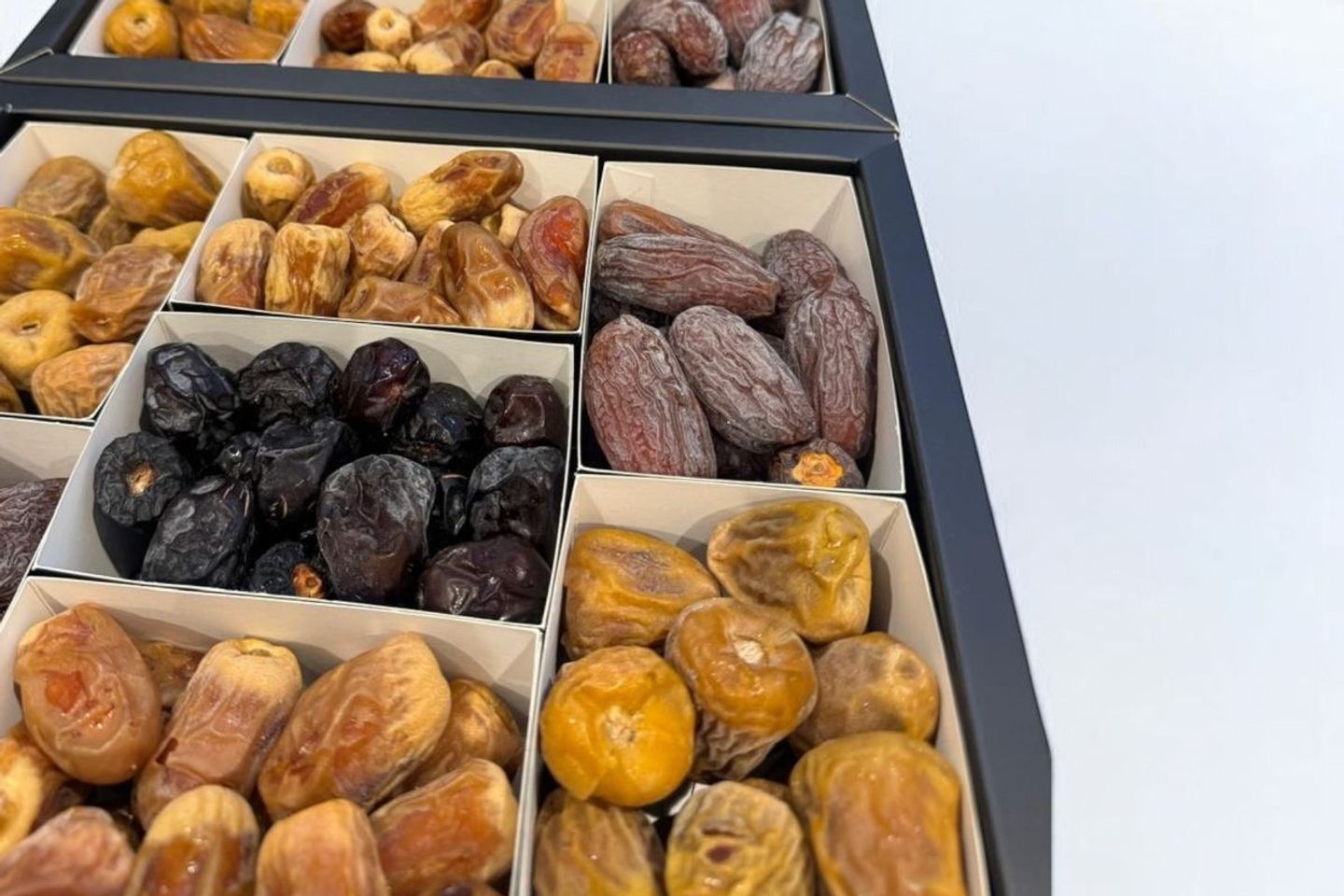 Assorted Dates Gift Box