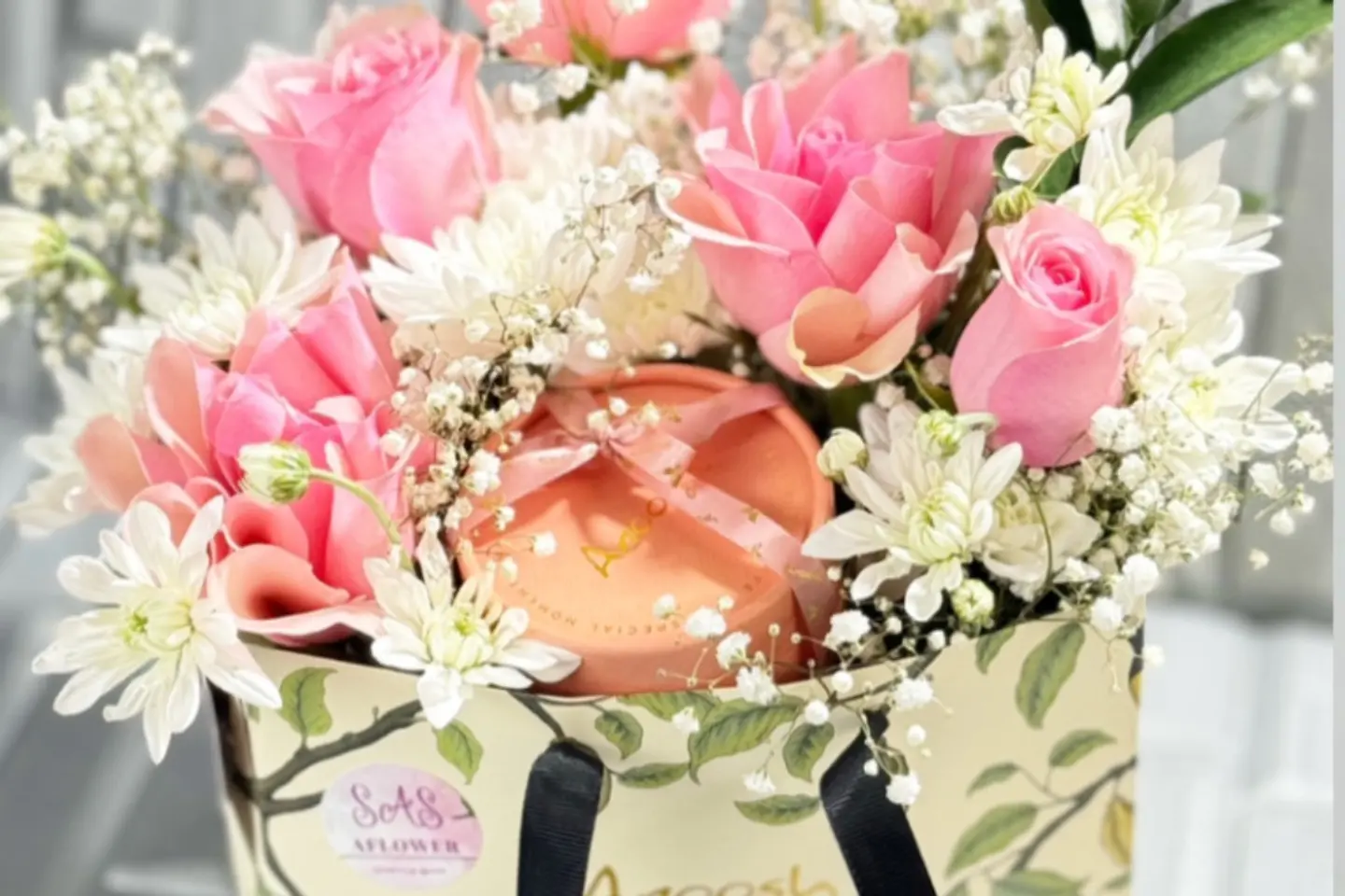 Chocolate Anoush And Flower 22
