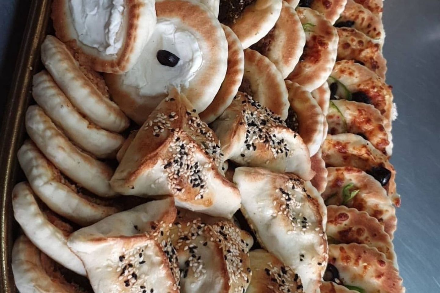 ميني معجنات صغير ٢٠ قطعة