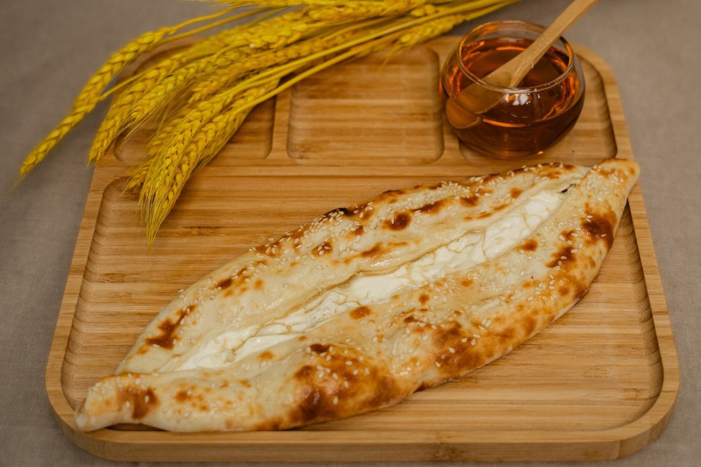 جبنة سائلة عسل