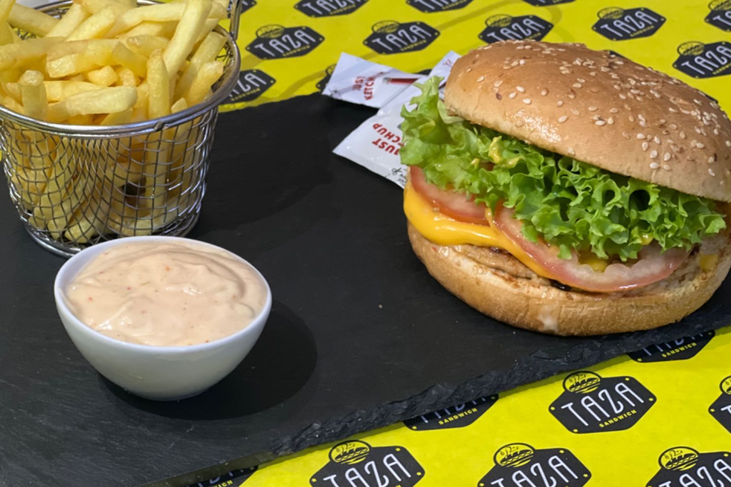 Big Burger Chicken Taza