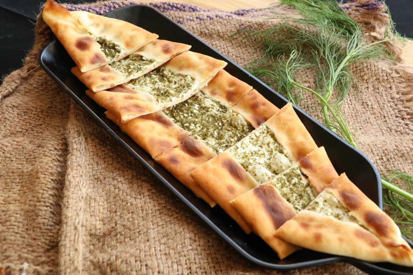 فطائر لبنه زعتر