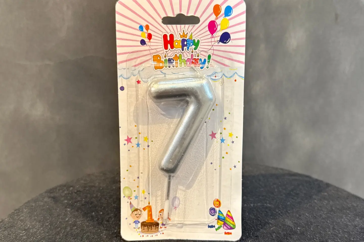 شمعة أعياد الميلاد رقم ٧