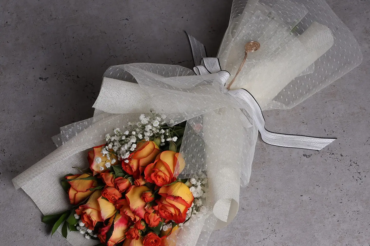 Natural Keukenhof Rose Bouquet35