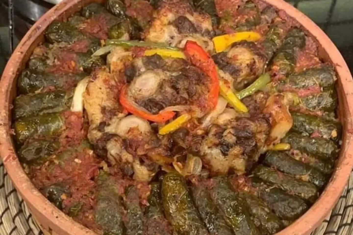 طاجن ورق العنب بالعكاوى البلدى