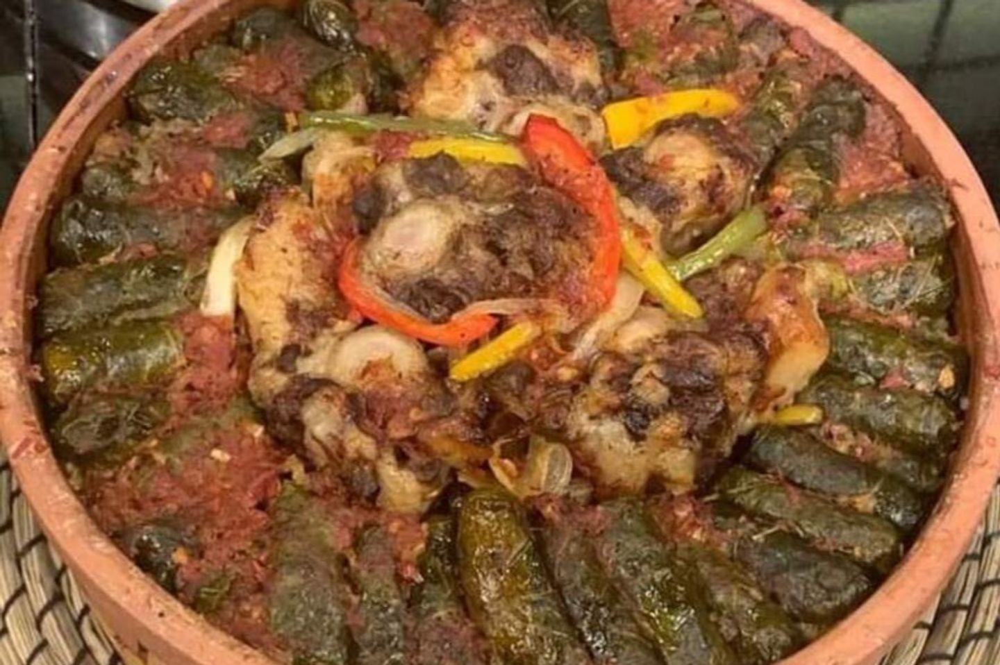 طاجن ورق العنب بالعكاوى البلدى