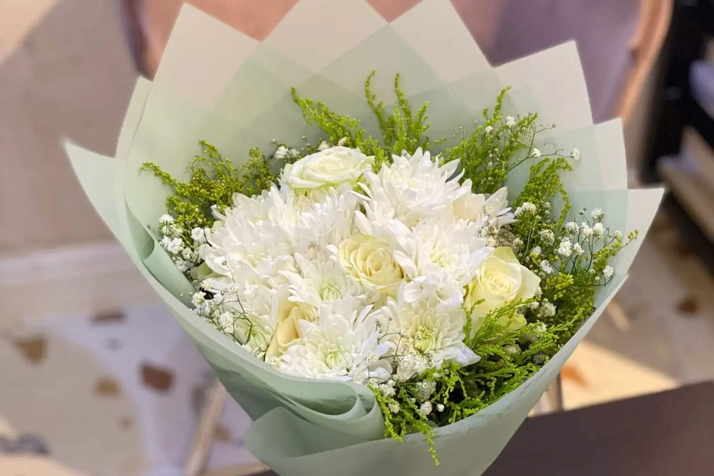 باقة ورد وريحان خمسة عشر