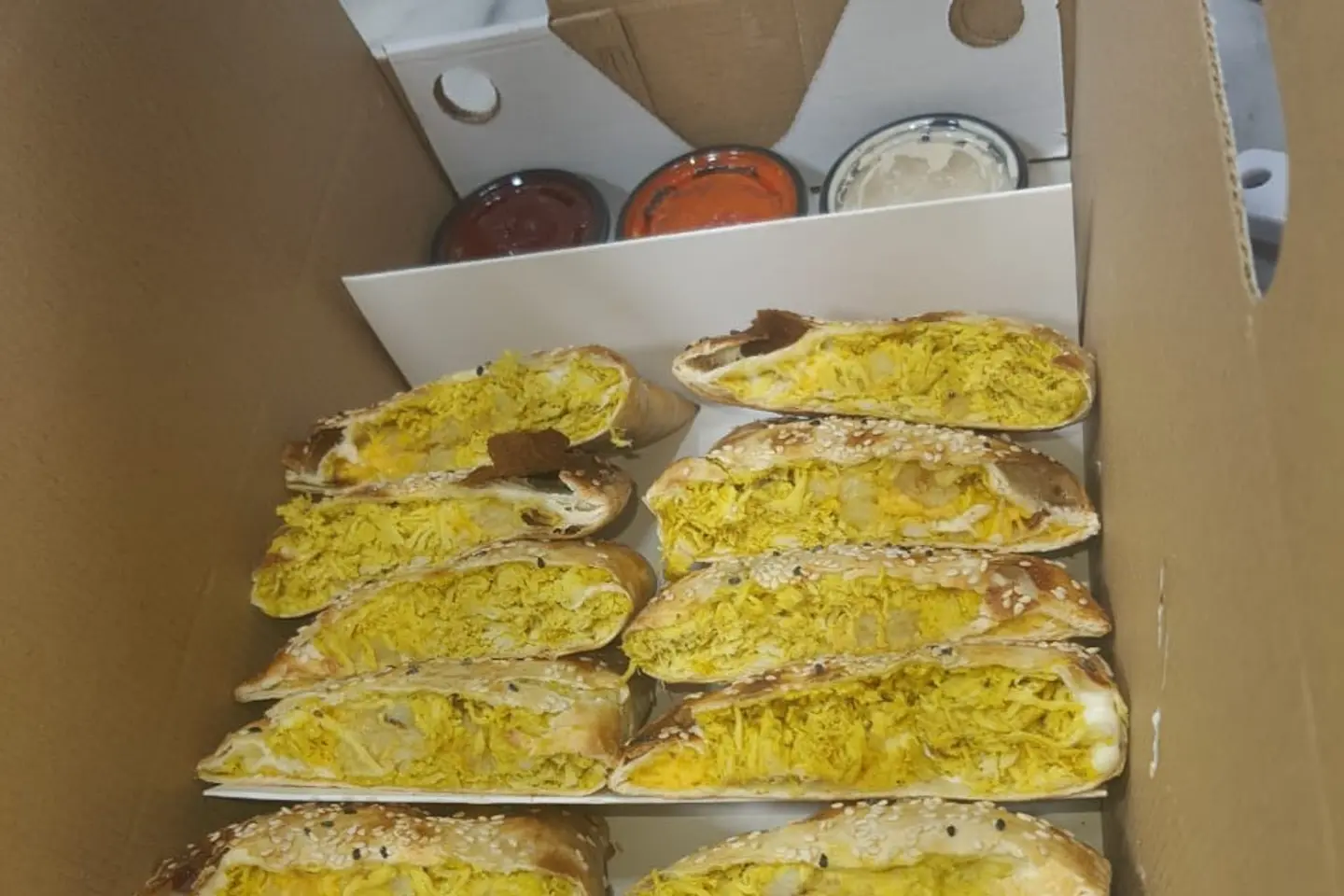16 Pieces Chicken Pies