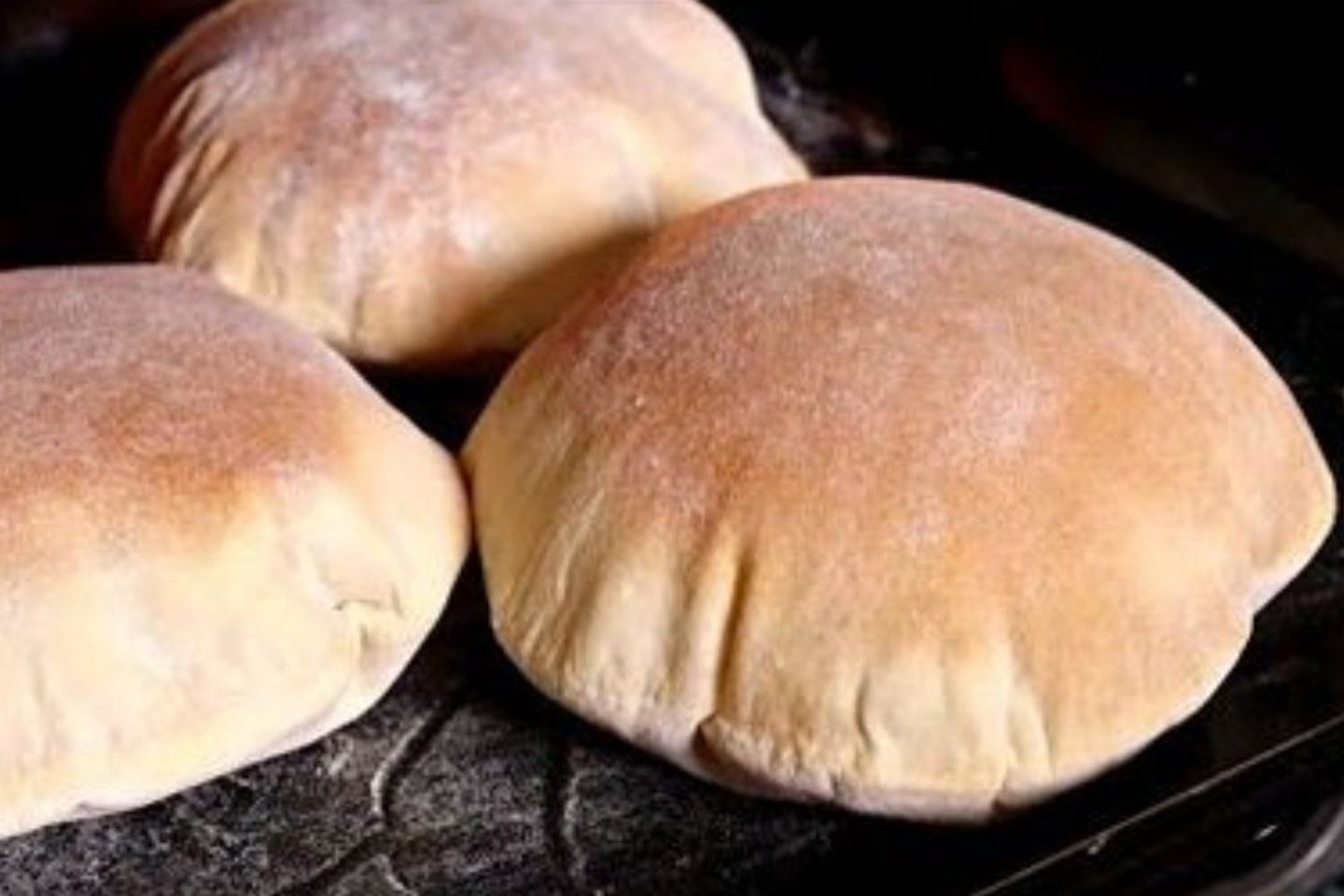 خبز عربي