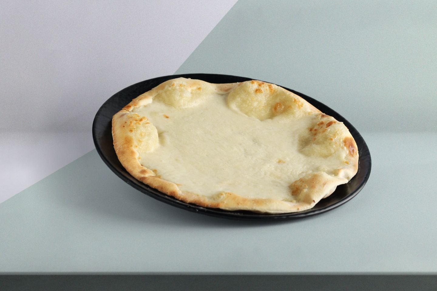 Manakish Akkawi Cheese