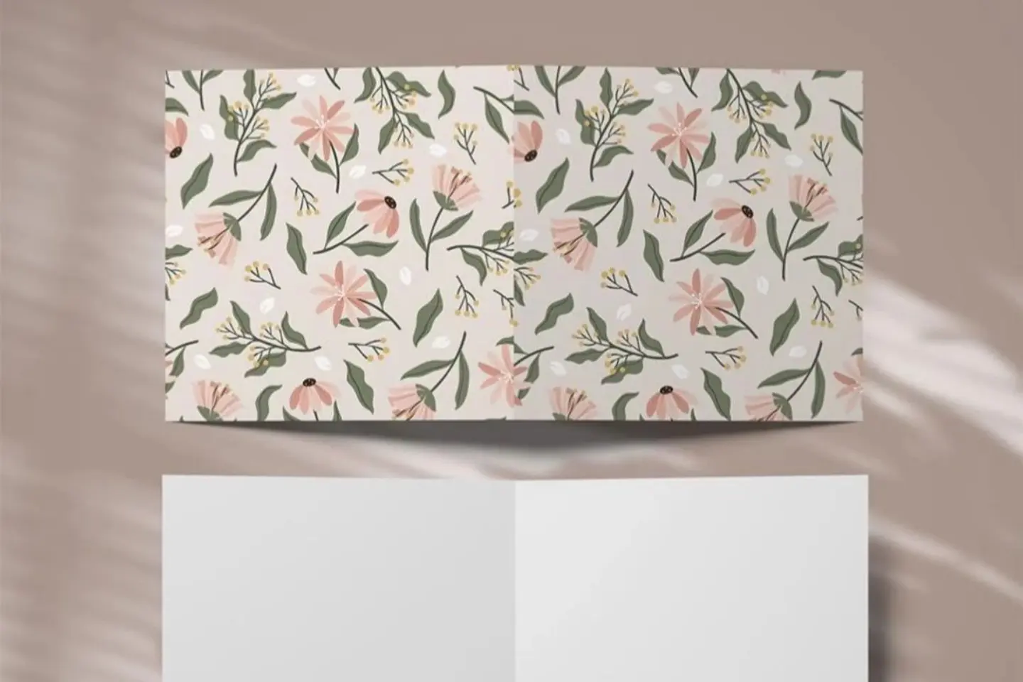 كرت مشجر وردي