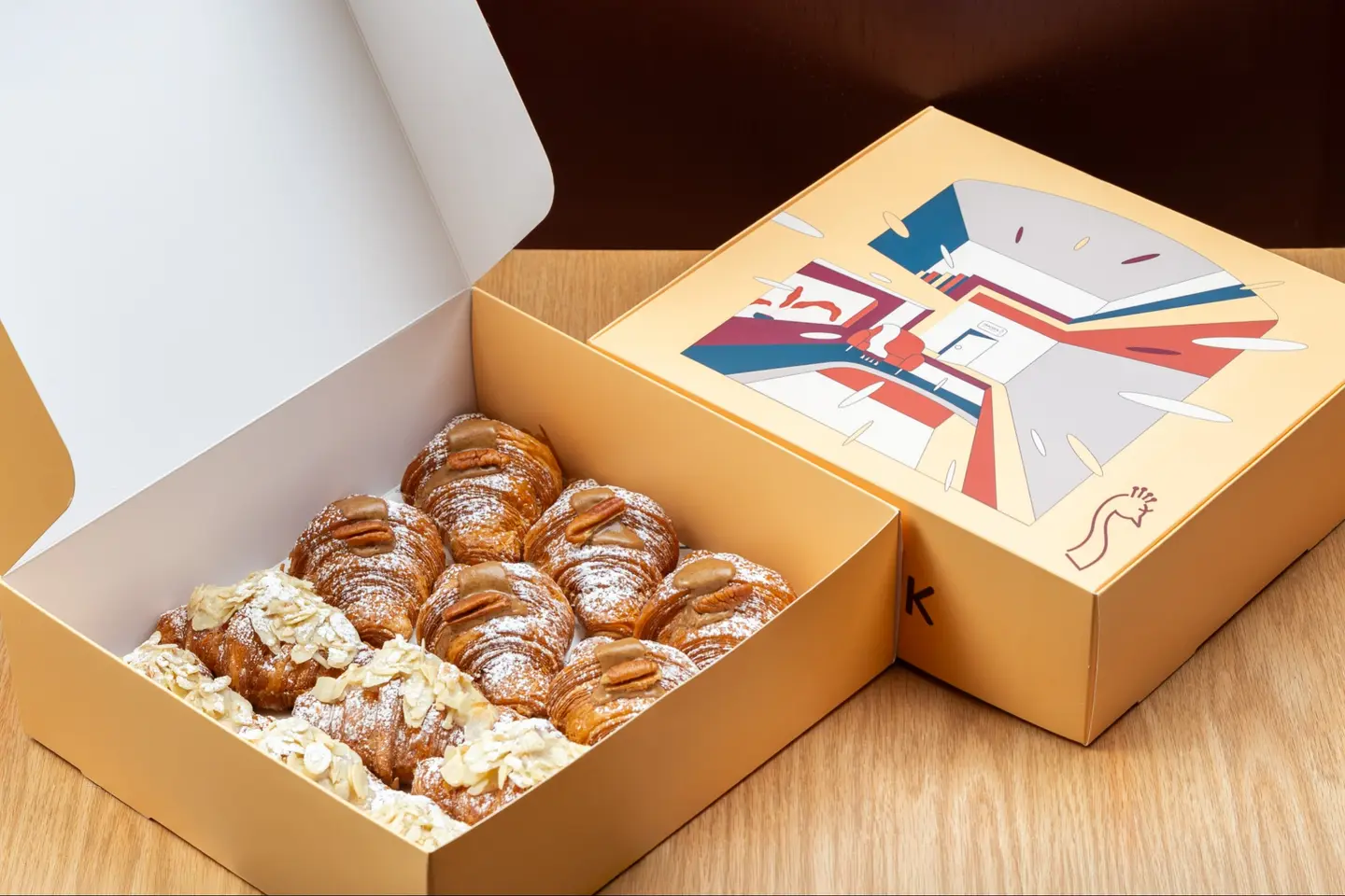 Mini Mix Of Pecans And Almonds