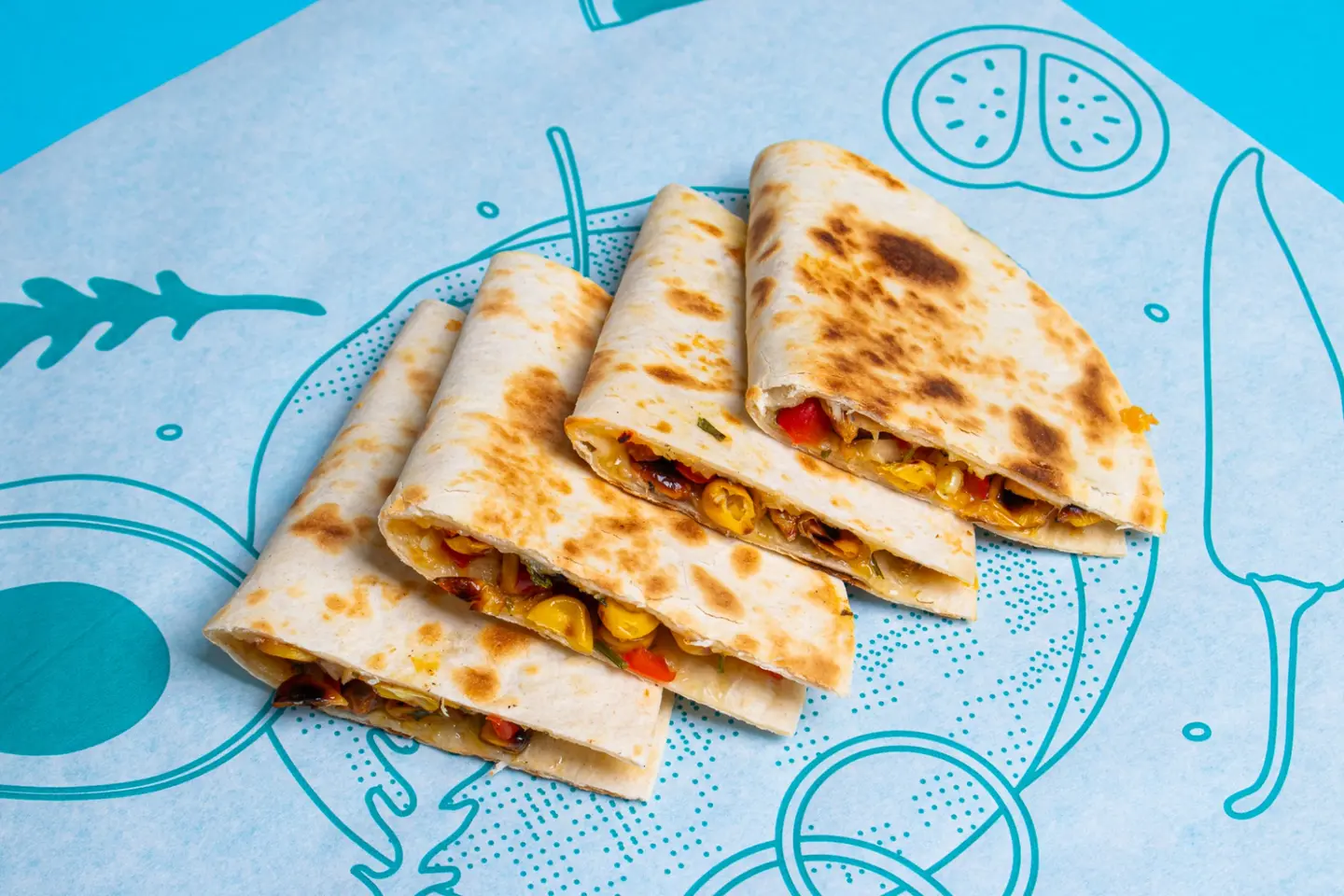 كاساديا سلطة ذرة