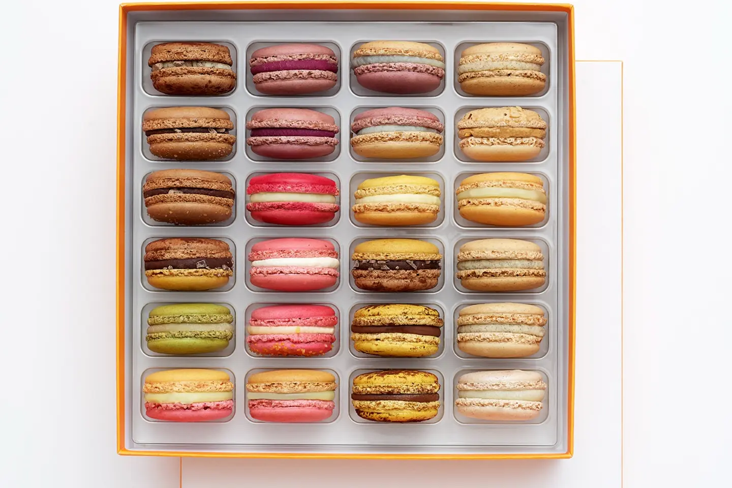 Macaron Box   24 Pcs