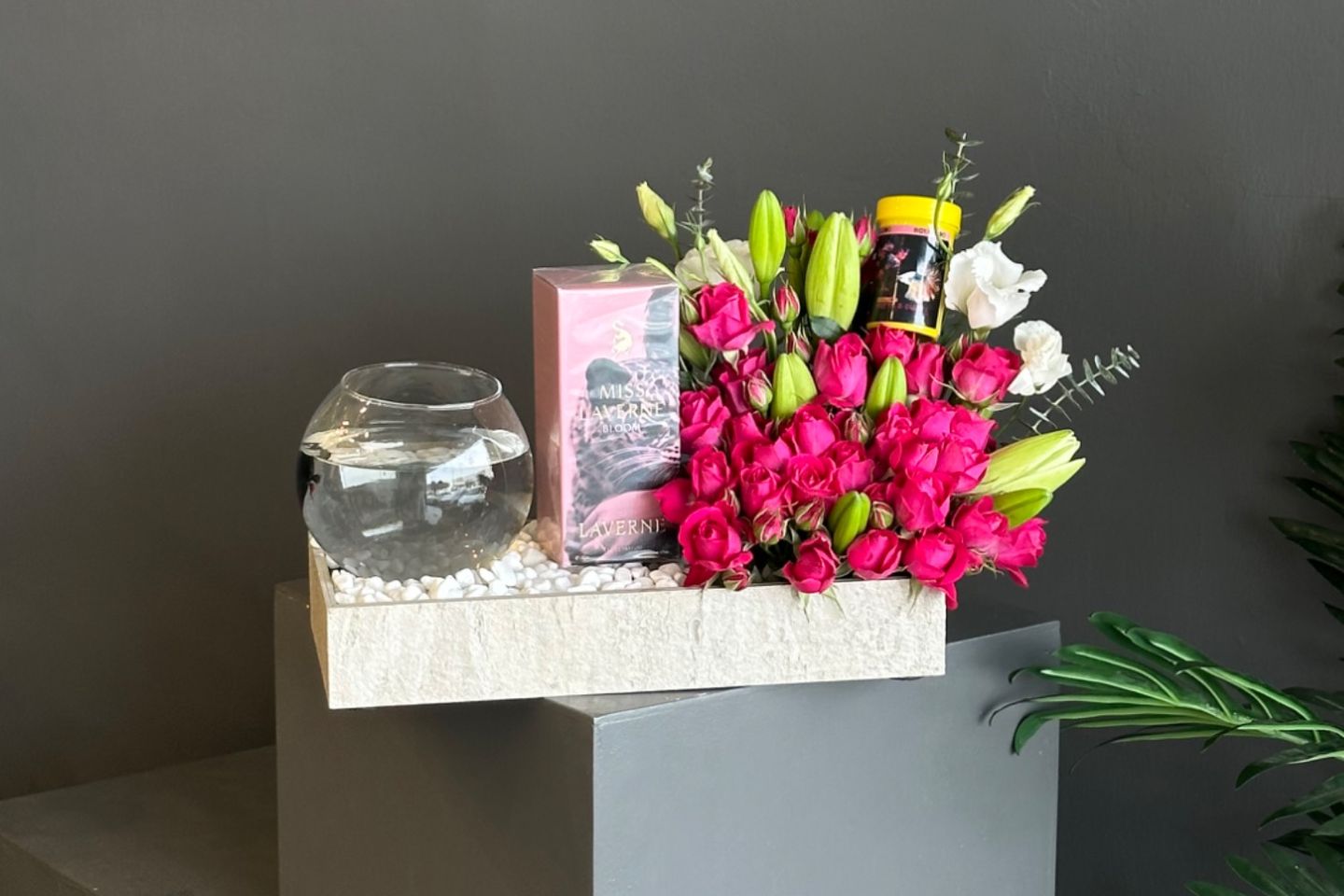قاعدة عطر مس لافيرن وسمك
