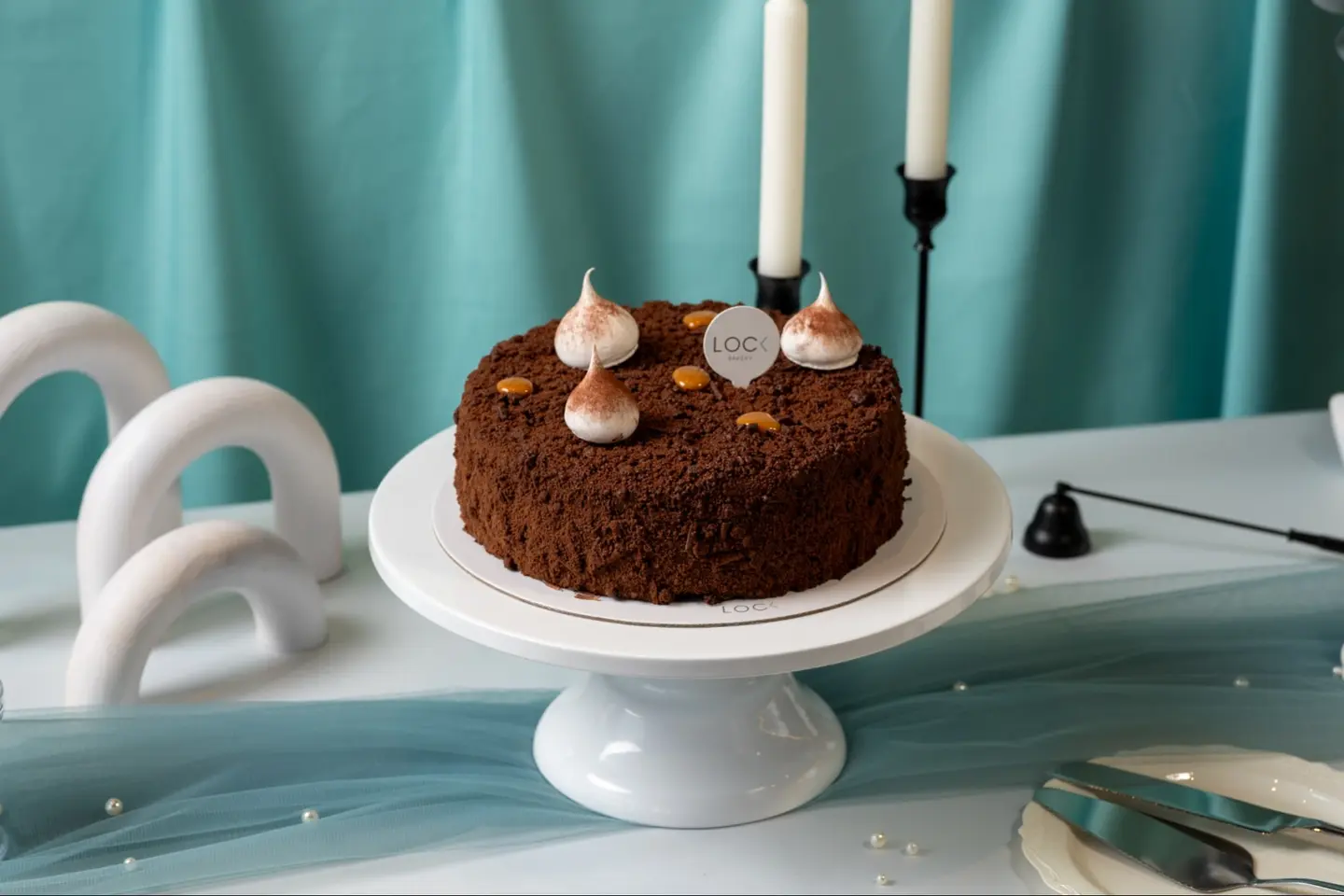 Cocolate And Caramel Cake