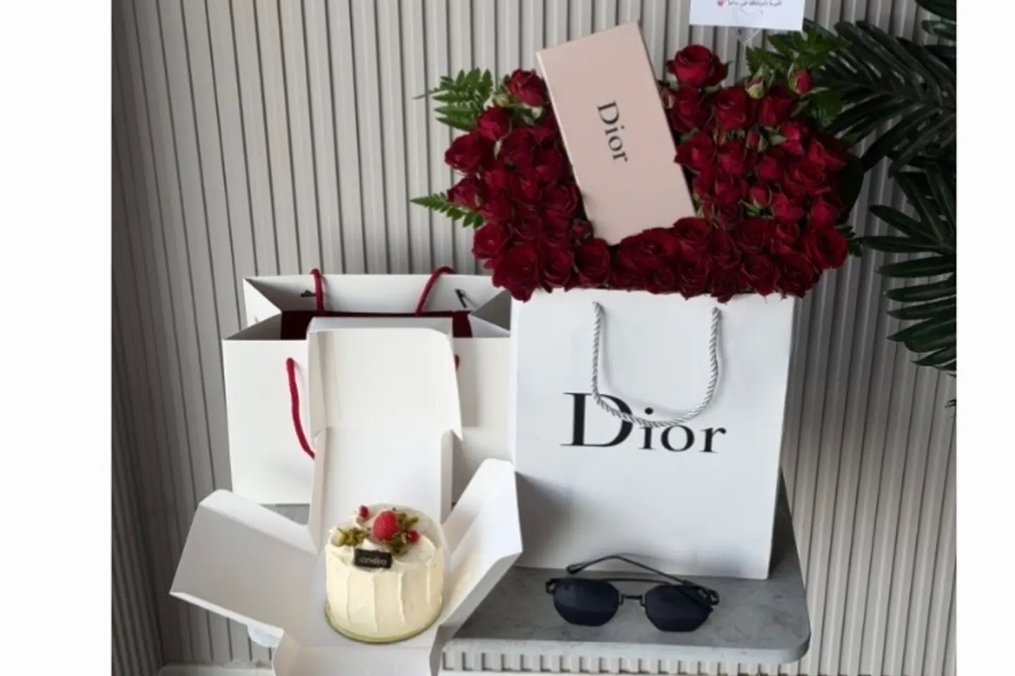 نظاره ورد كيك لذيذ فخم