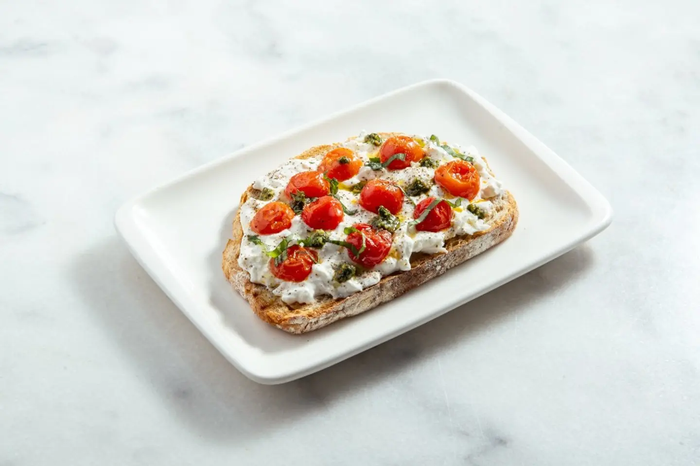 ساندويتش بوراتا بالبيستو