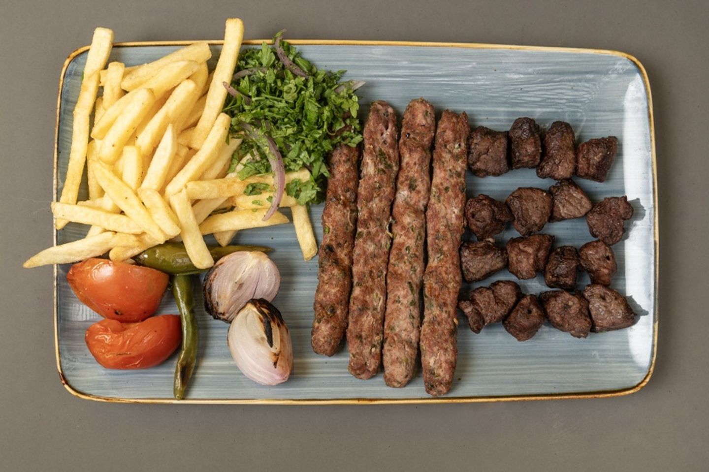 نص كيلو مشكل لحم مشاوي