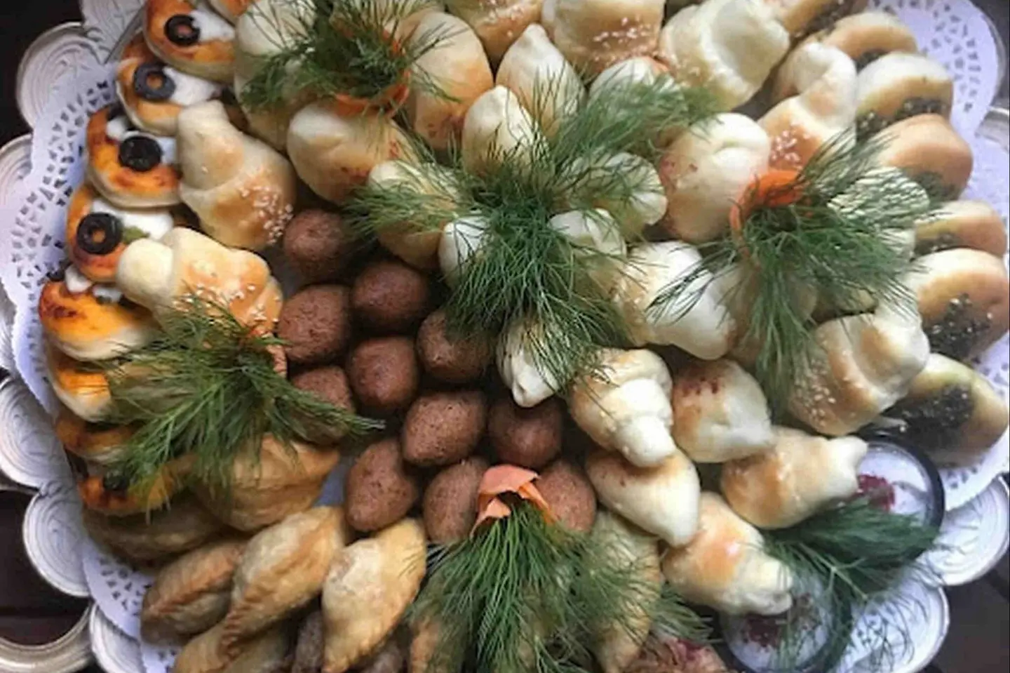 صينية مقالي وفطاير مشكله كبيره ٧٠ حبه