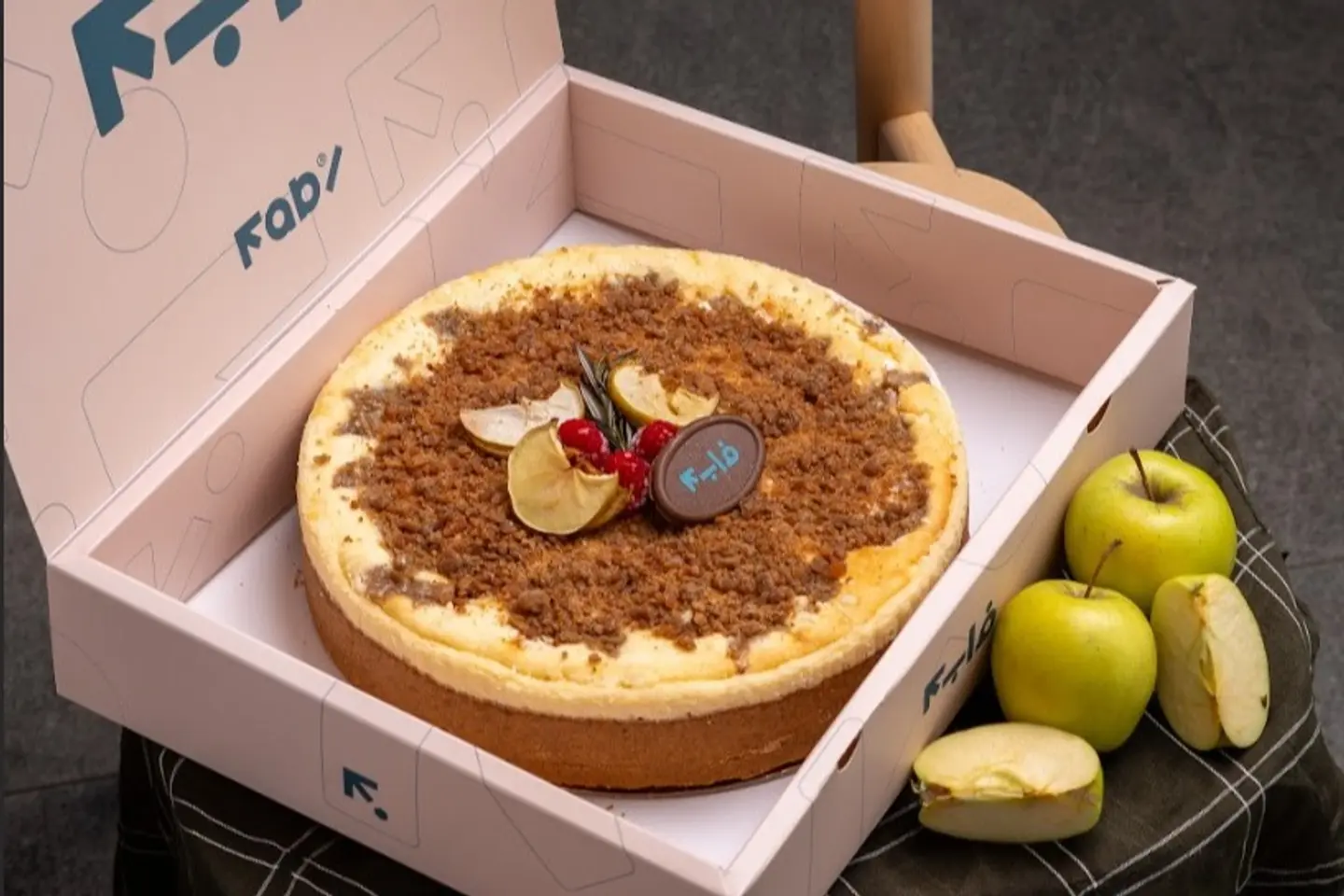 Cochin Apple Crump Cheesecake